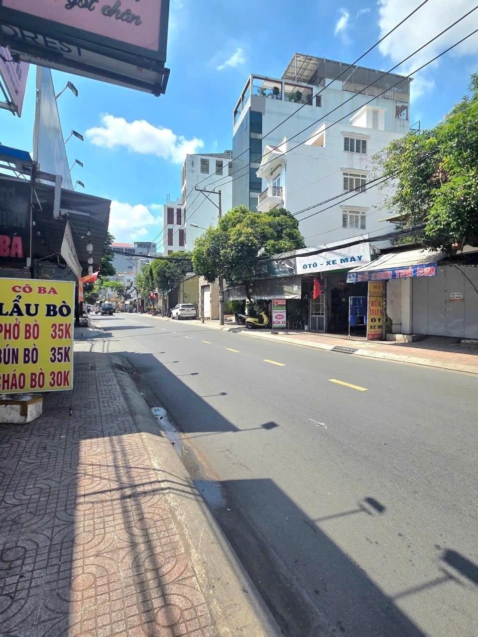 Chuyển nhượng nhà phố 122 m2, hướng Tây tại Phường Tân Quý - Tân Phú - TP Hồ Chí Minh, giá 11,8 tỷ