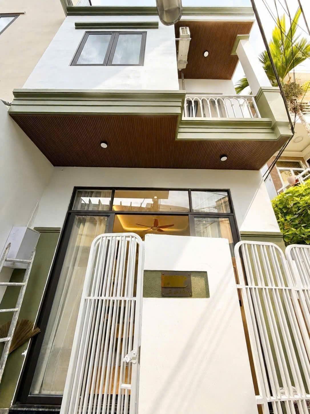 Cần bán nhanh nhà sổ riêng 58 m2, hướng Đông-Bắc tại Đường Lê Duẩn - Thanh Khê, giá 5,2 tỷ