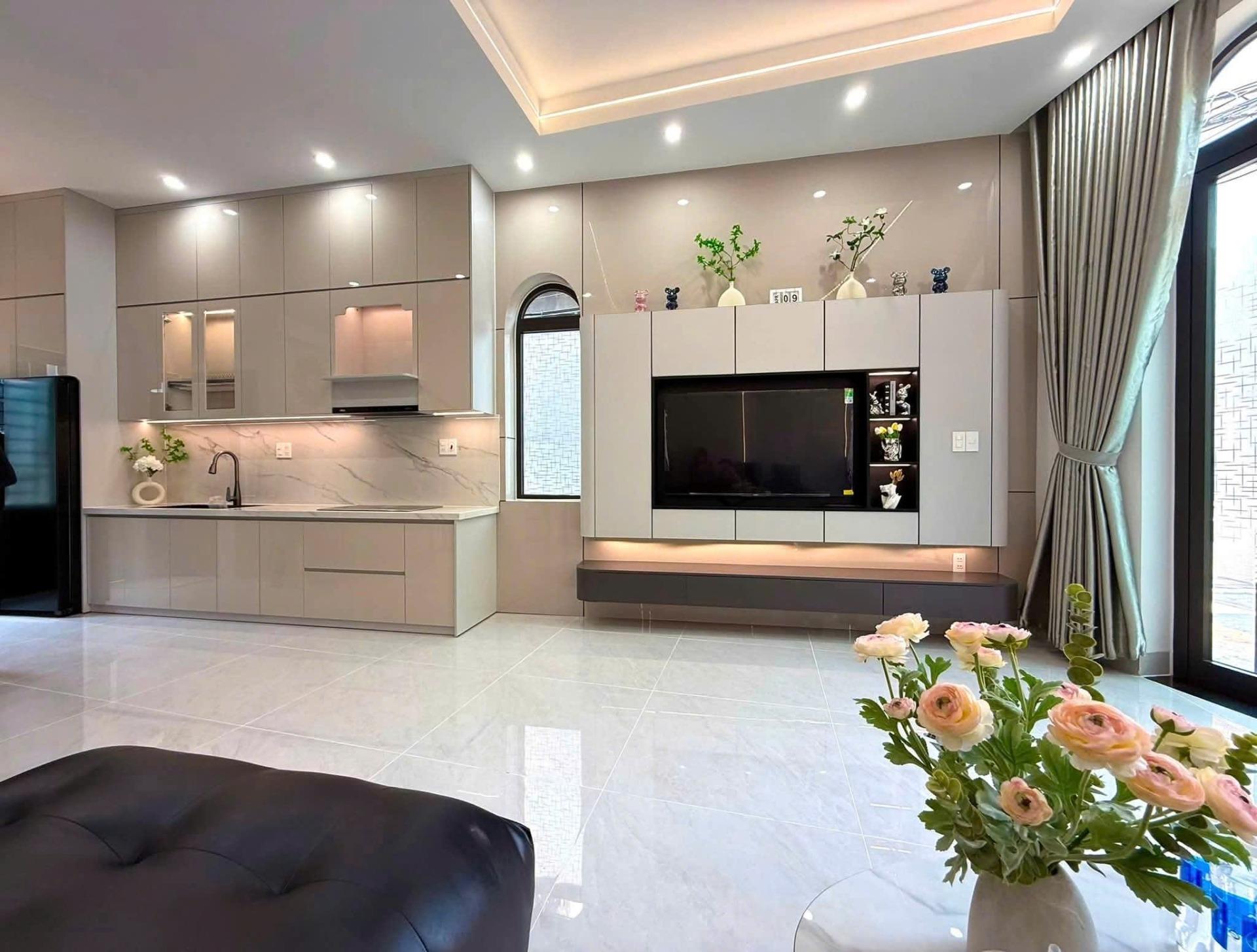 Cần bán ngay căn nhà đẹp 50 m2 tại Đường Thái Thị Bôi - Chính Gián - Thanh Khê, giá 8,95 tỷ