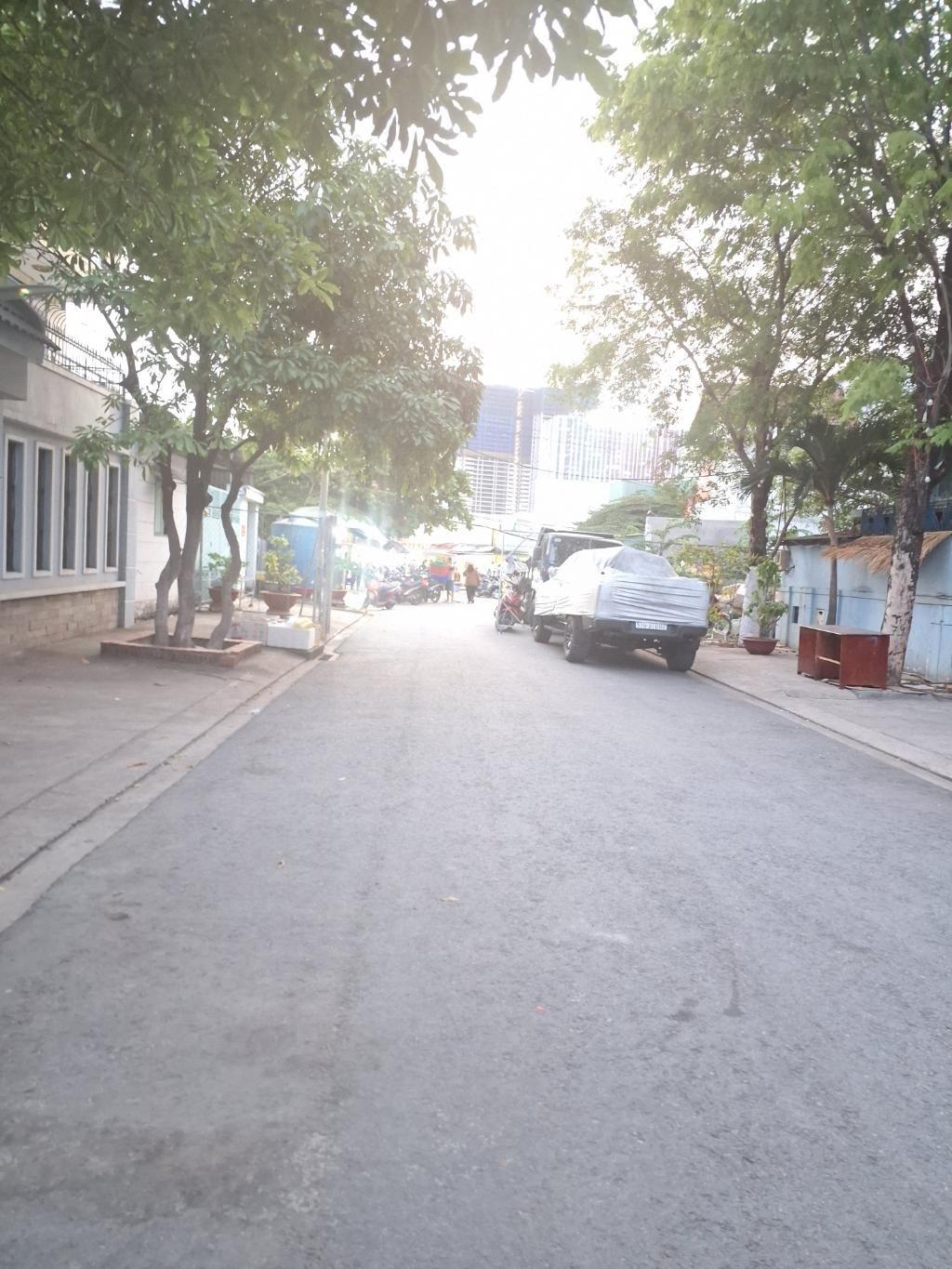 Cần bán ngay nhà shr 60 m2 tại Phường Tân Quy - Quận 7 - TP Hồ Chí Minh, giá 10,5 tỷ