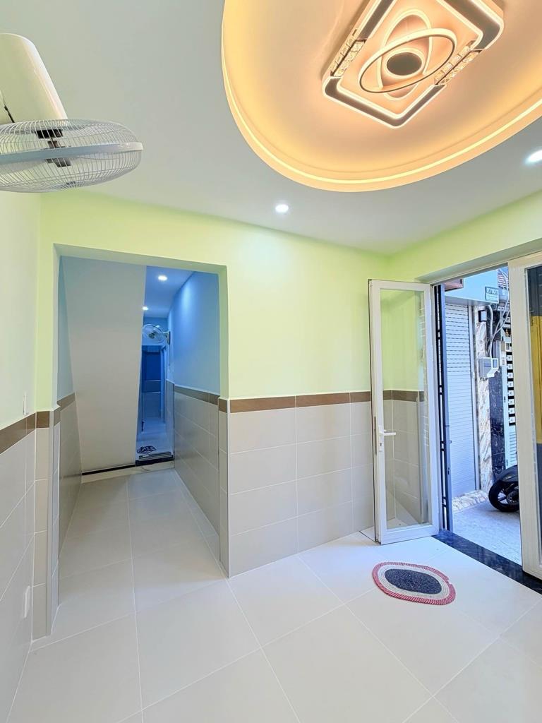 Sở hữu căn nhà 24 m2 tại Đường Ni Sư Huỳnh Liên - 10 - Tân Bình - TP Hồ Chí Minh, giá 3,5 tỷ