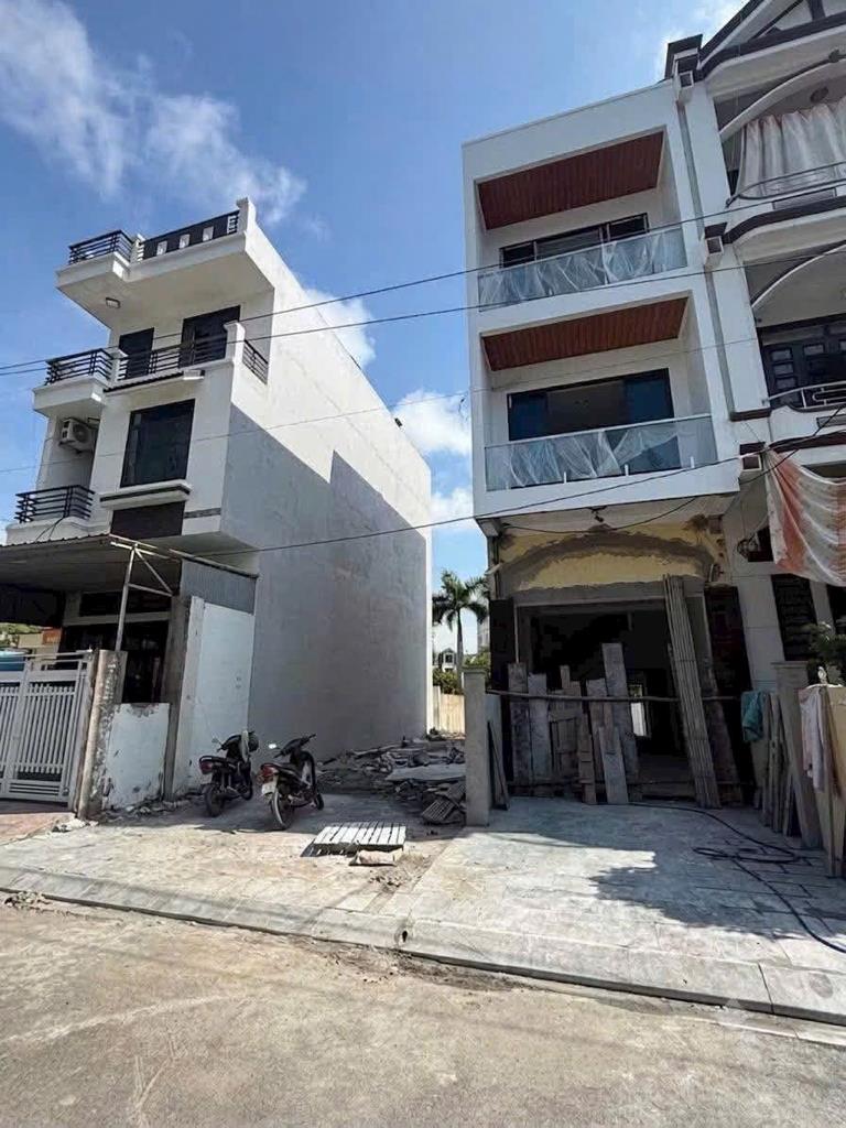 Bán đất 76 m2 tại Đường Lê Lợi - Trần Hưng Đạo - Hạ Long - Quảng Ninh, thỏa thuận