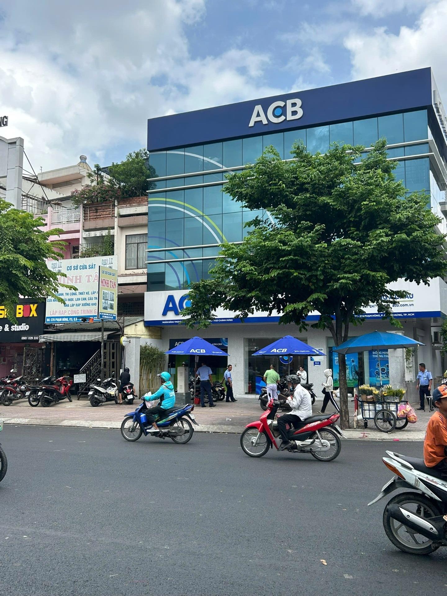 Cần bán gấp bán nhanh nhà phố 88 m2 tại Đường Phạm Hùng - 10 - Quận 8, giá 16,6 tỷ