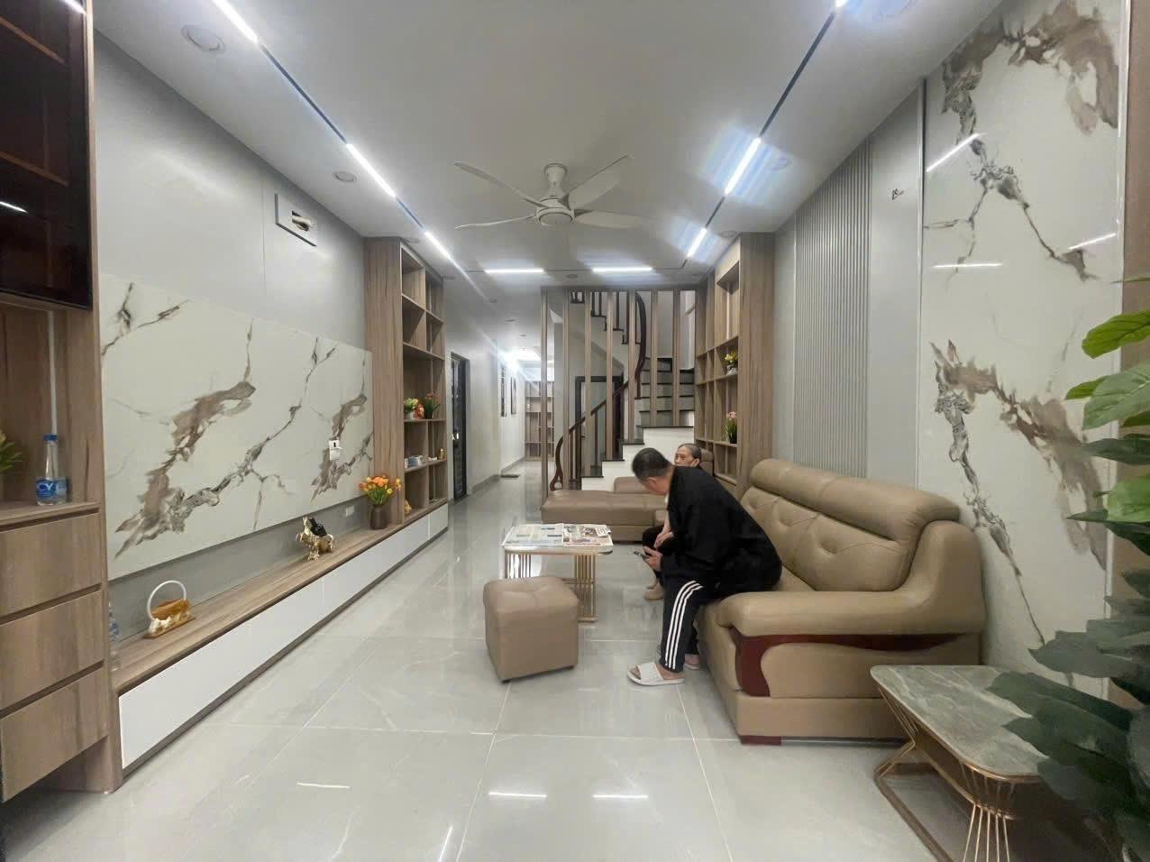 Cho thuê gấp căn nhà đẹp tại Đường Giáp Nhị - Thịnh Liệt - Hoàng Mai, 65 m2, giá 22 tr/tháng