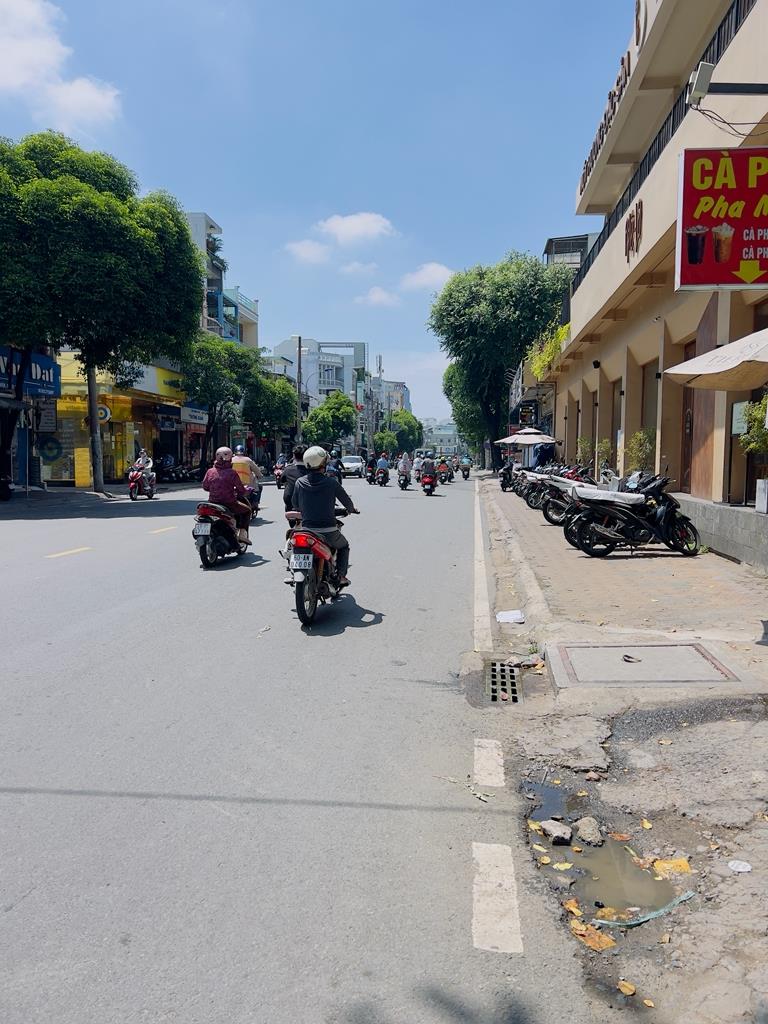 Bán gấp nhà đất 50 m2 tại Phường 14 - Quận 11 - TP Hồ Chí Minh, giá 7 tỷ