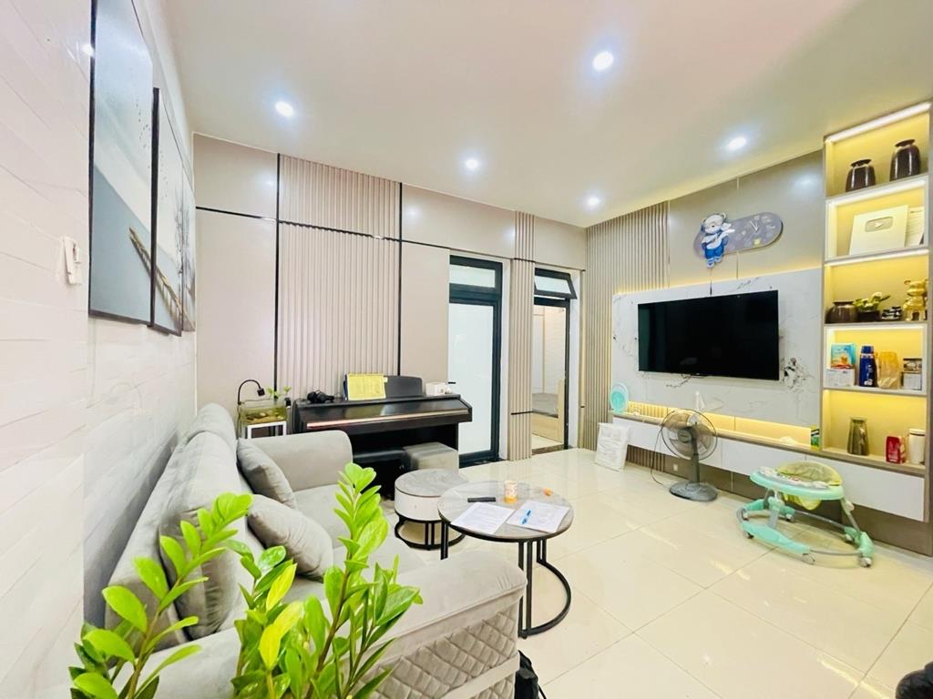 Chuyển nhượng nhà riêng sổ đỏ 55 m2 tại Đường Miếu Hai Xã - Dư Hàng Kênh 	 - Lê Chân, thỏa thuận