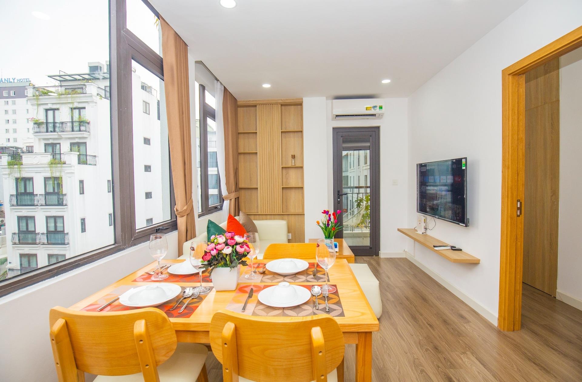 Căn hộ dịch vụ 2N  Số 81 phố Linh Lang, Phường Giảng Võ, Thành phố Hà Nội, Việt Nam