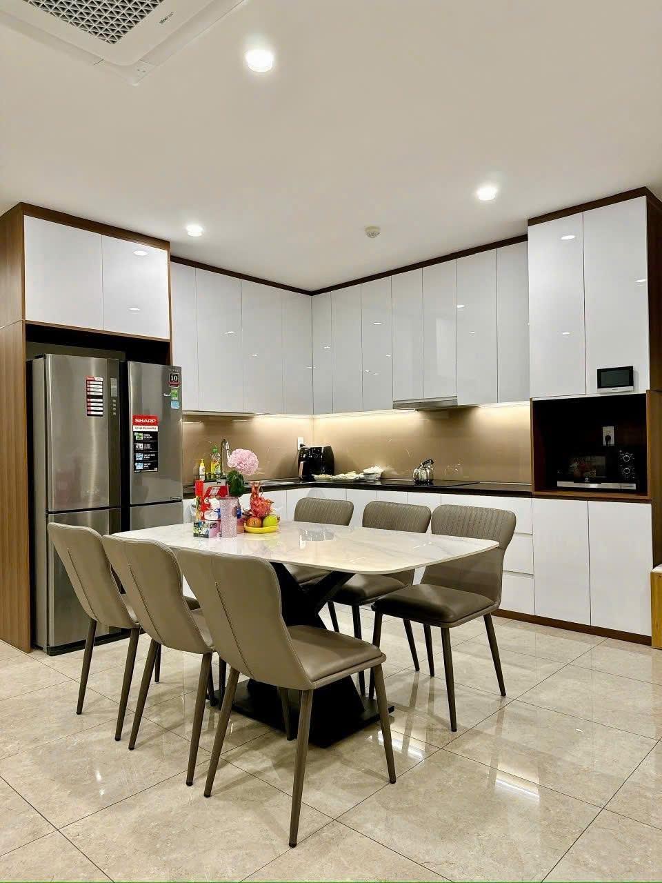 Cần cho thuê chung cư 90 m2 tại Phố Lý Thường Kiệt - Quận 10 - TP Hồ Chí Minh, giá 15 triệu/tháng