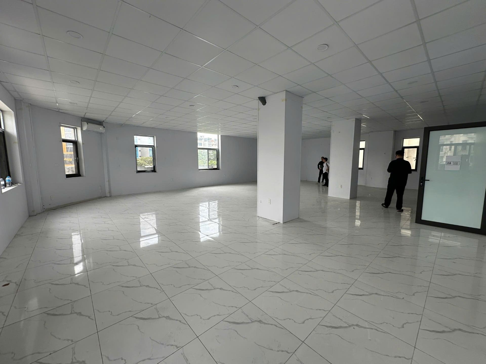 Cho thuê sàn văn phòng Him Lam- Tố Hữu 127 m2 - sàn hoàn thiện mới đẹp