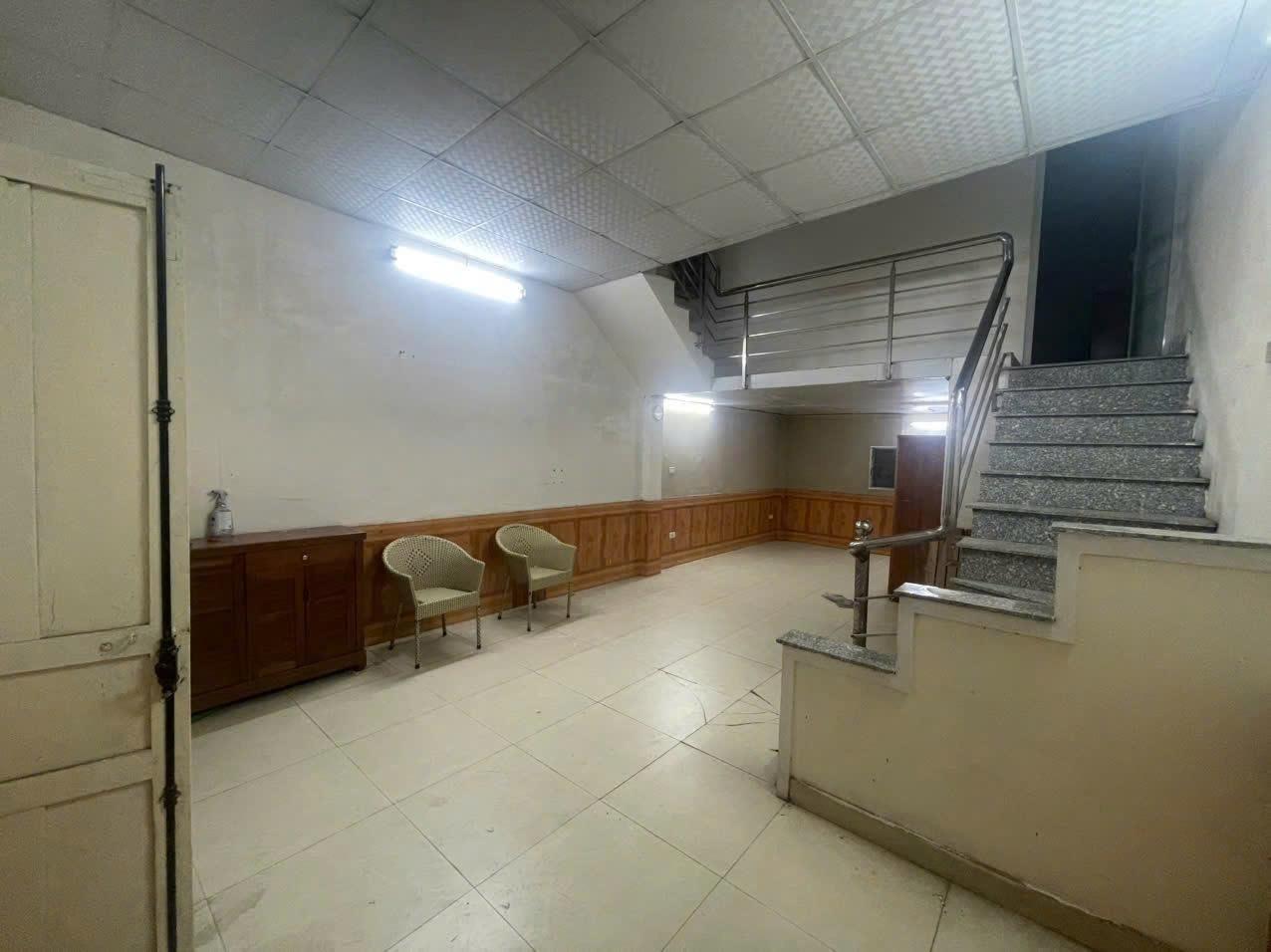 Cho thuê nhà sổ riêng tại Đường Nguyễn Đức Cảnh - Tân Mai - Hoàng Mai, 50 m2, giá 6,5 triệu/tháng