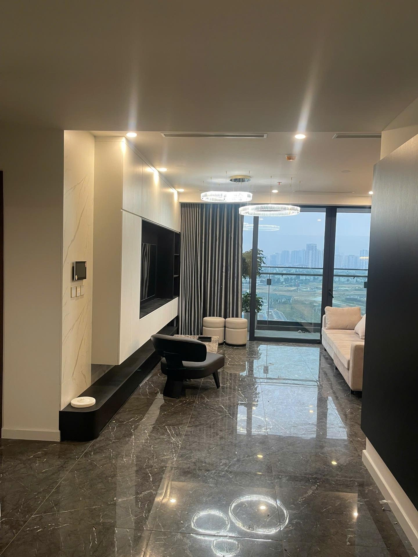 Chuyển nhượng căn chung cư 141 m2, giá 18,5 tỷ tại Đường An Dương Vương - Tây Hồ - Hà Nội
