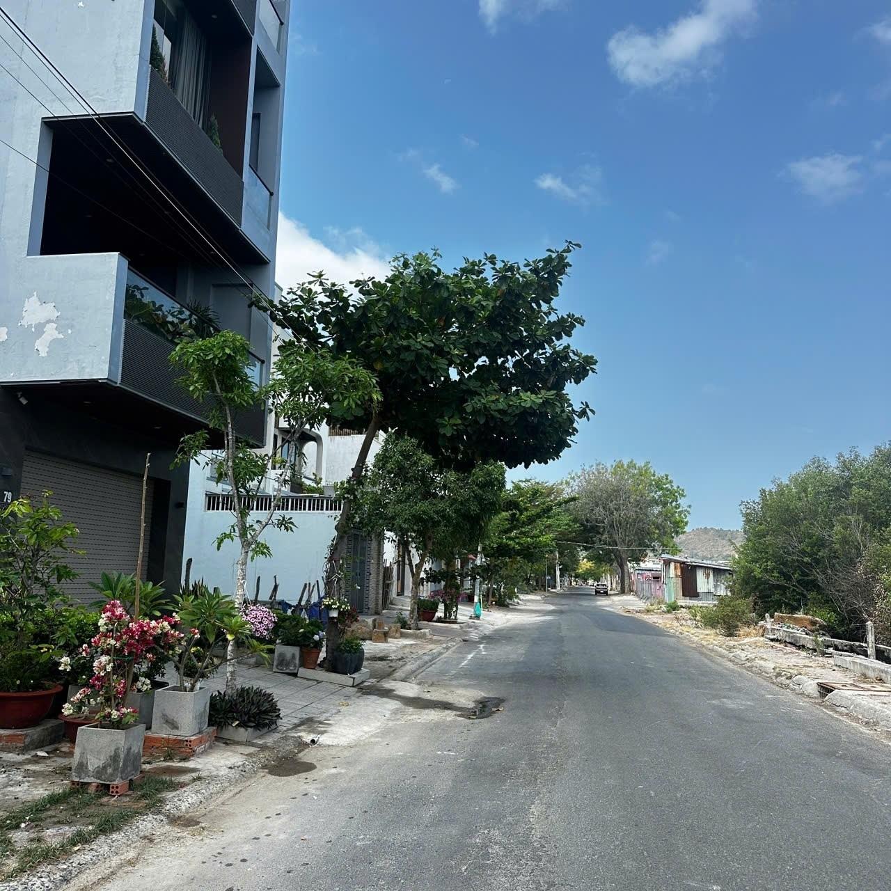 Cần bán gấp bán nhanh miếng đất 118 m2 tại Vũng Tàu - Bà Rịa Vũng Tàu, giá 8,8 tỷ
