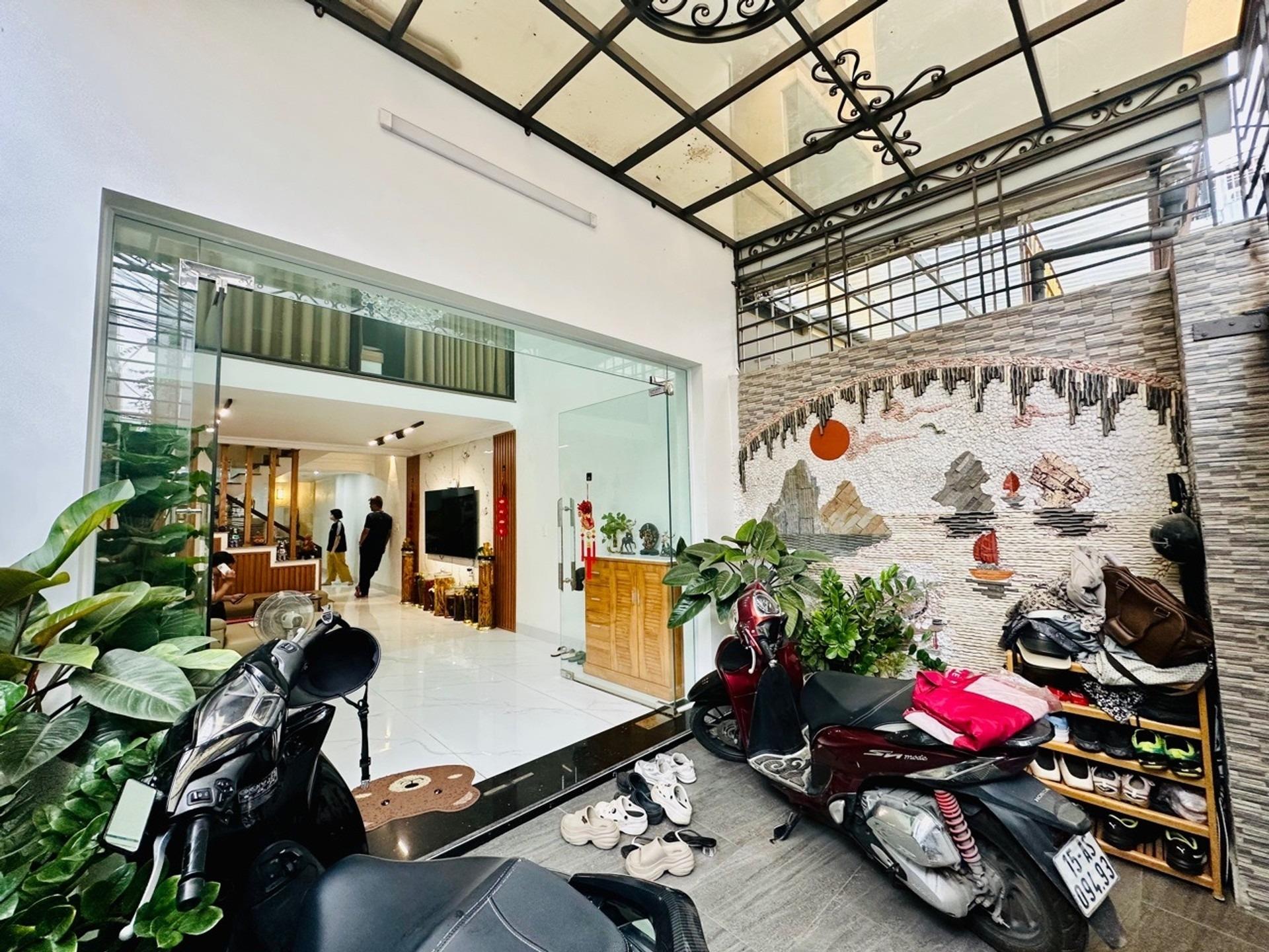 Cần bán ngay căn nhà đẹp 74 m2 tại Đường Thiên Lôi - Vĩnh Niệm - Lê Chân - Hải Phòng, giá 4,55 tỷ
