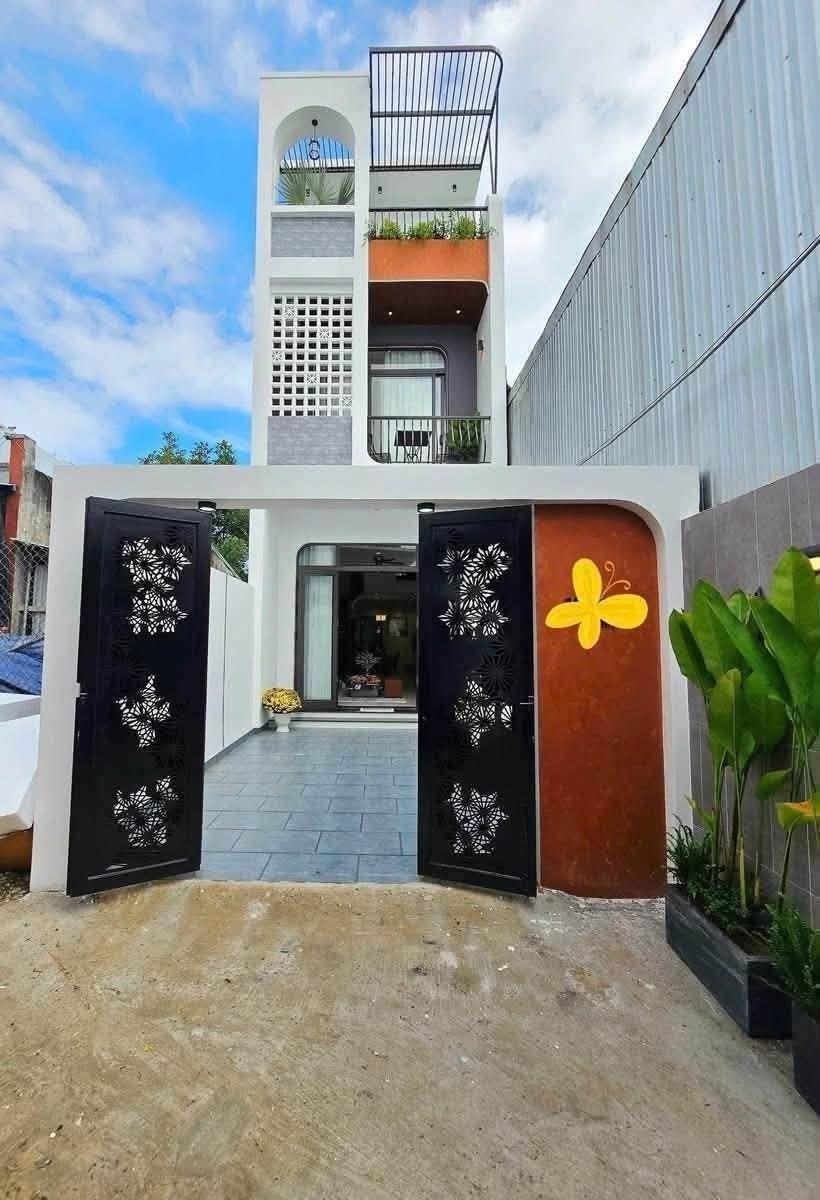 Bán gấp nhà đẹp 81 m2, hướng Nam tại Đường Tô Hiệu - Hòa Minh - Liên Chiểu - Đà Nẵng, giá 4,85 tỷ