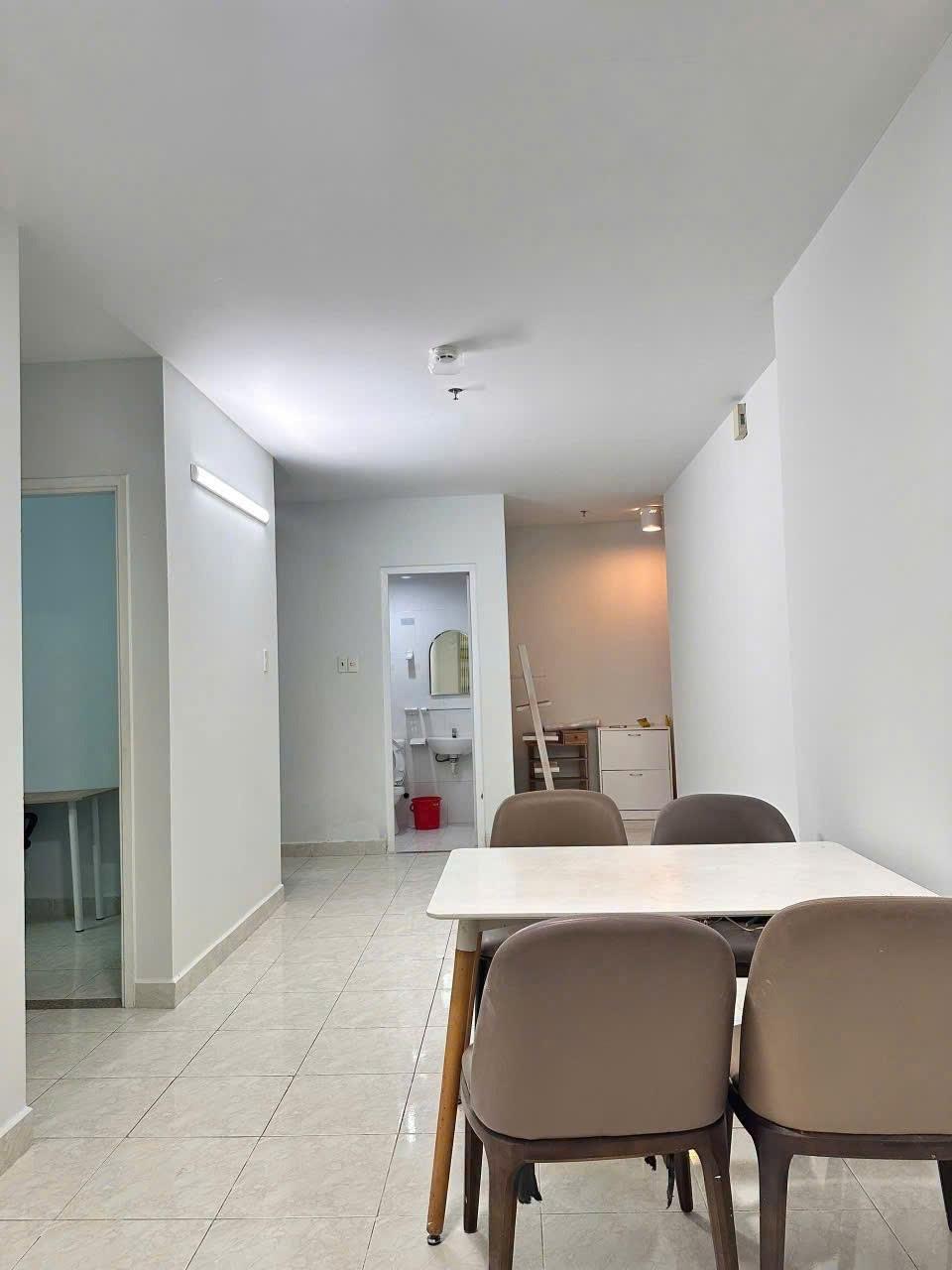 Cần bán gấp chung cư 65 m2, giá 8 triệu tại Đường Trương Quyền - 6 - Quận 3 - TP Hồ Chí Minh