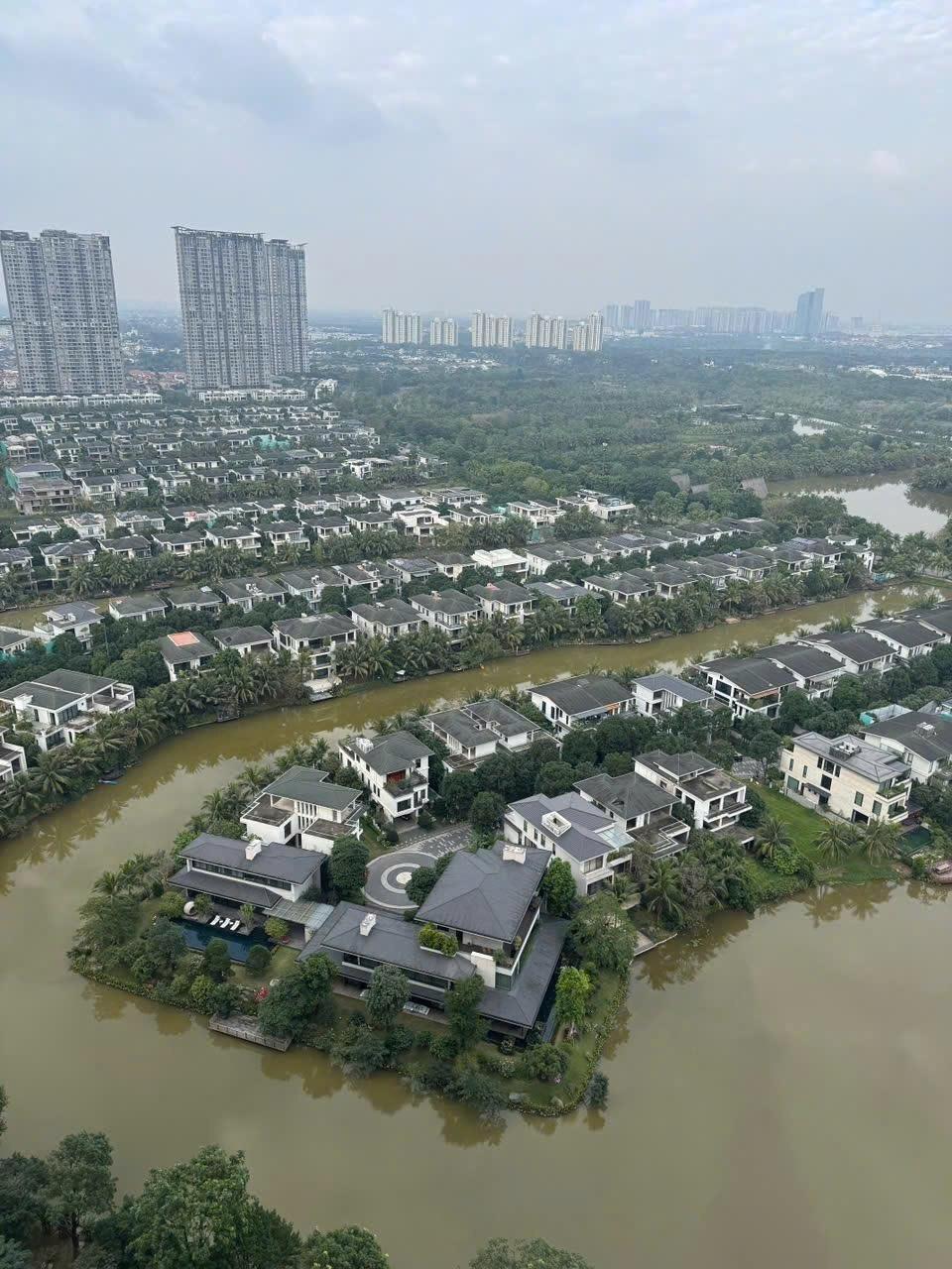 Cần bán gấp căn hộ 33 m2, giá 2,6 tỷ tại Đường Trúc - Xuân Quan - Văn Giang - Hưng Yên