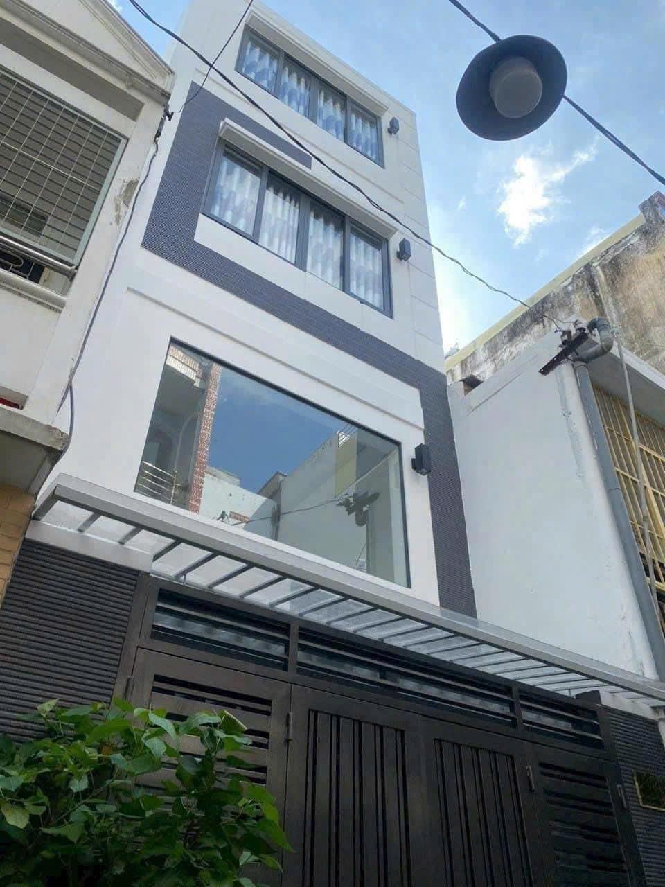 Cần bán ngay nhà riêng sổ đỏ 35 m2, hướng Tây-Nam tại Đường Nguyễn Đình Chiểu - Quận 3, giá 8,6 tỷ