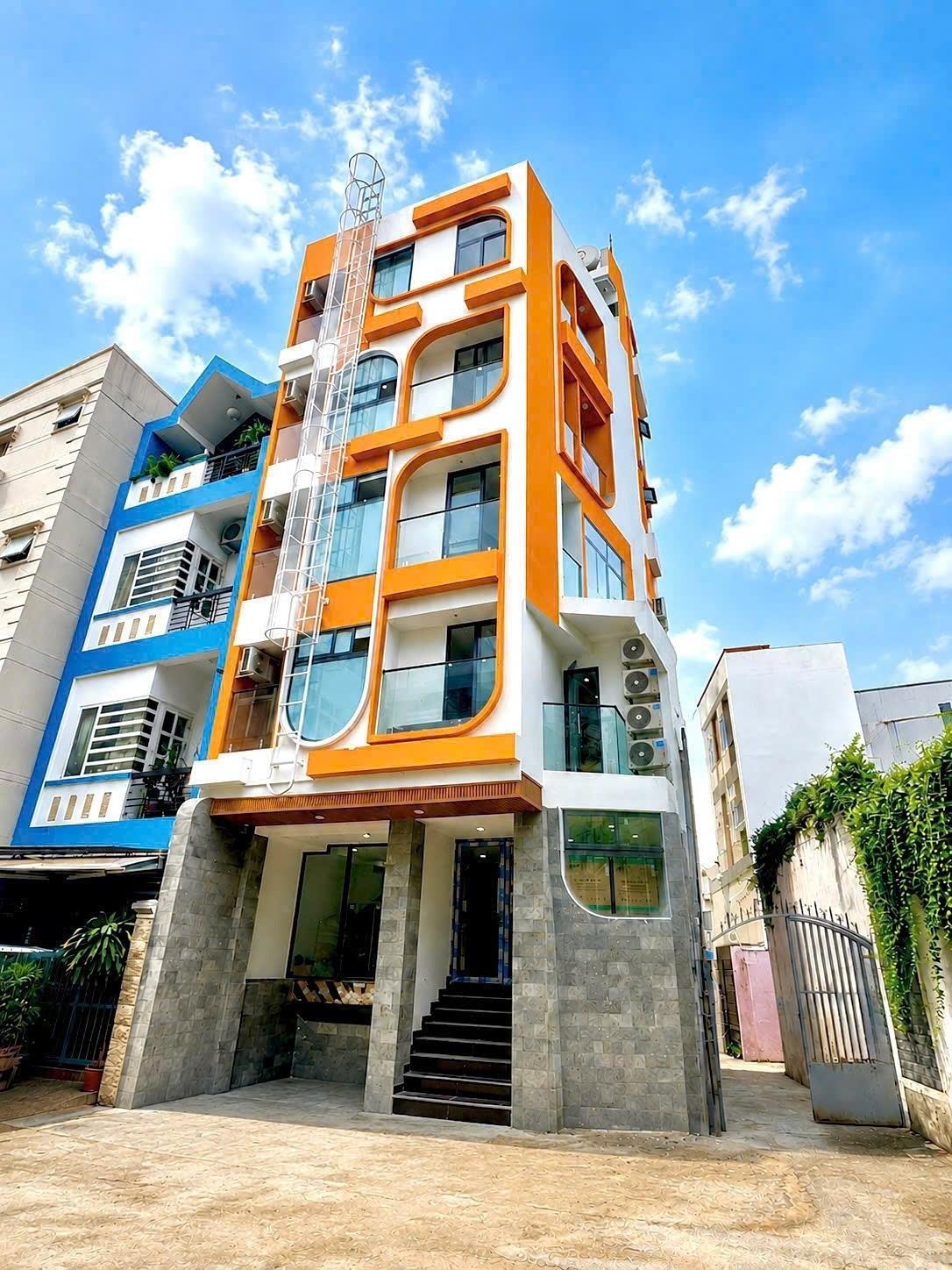 Cần bán nhanh nhà mặt tiền 78 m2 tại Đường Nguyễn Văn Đậu - 7 - Bình Thạnh, giá 32,8 tỷ