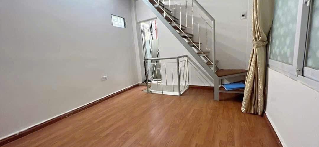 Cho thuê gấp nhà riêng tại Phường Văn Chương - Đống Đa - Hà Nội, 12 m2, giá 5 triệu/tháng
