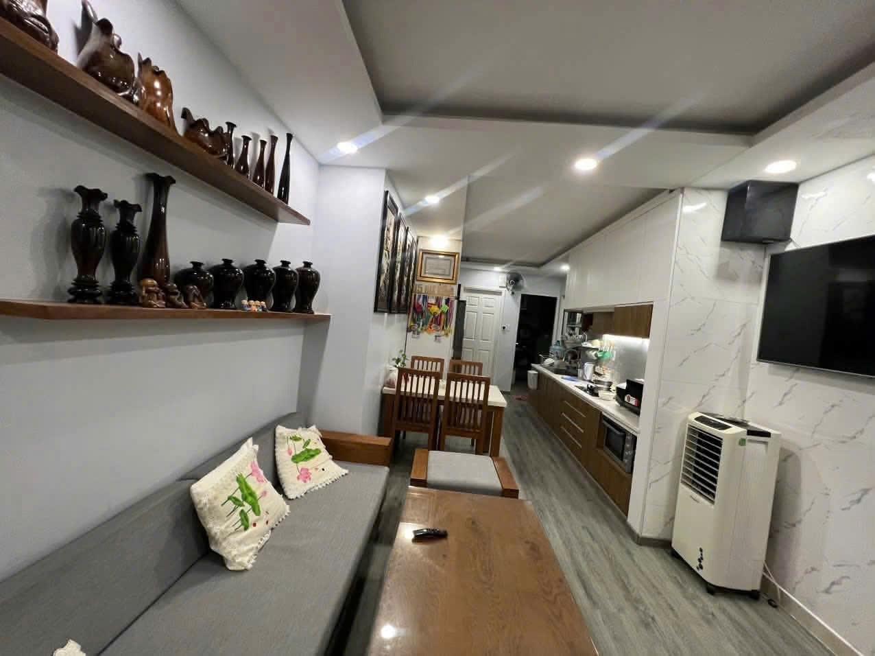 Cần cho thuê căn chung cư 78 m2 tại Đường Tân Hương - Tân Phú - TP Hồ Chí Minh, giá 11 triệu/tháng