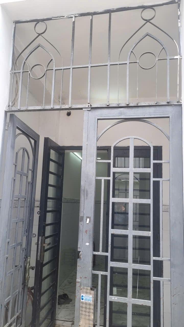 Cần cho thuê nhà shr tại Đường Nguyễn Văn Quỳ - Quận 7, 93,4000015258789 m2, giá 6,5 triệu/tháng