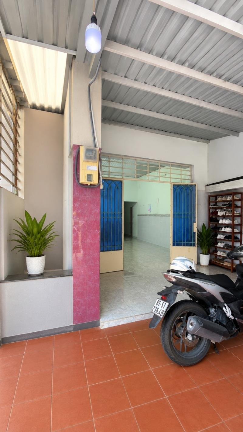 Cần bán ngay nhà đất 100 m2 tại Phường Hiệp Bình Chánh - Thủ Đức - TP Hồ Chí Minh, giá 6,9 tỷ