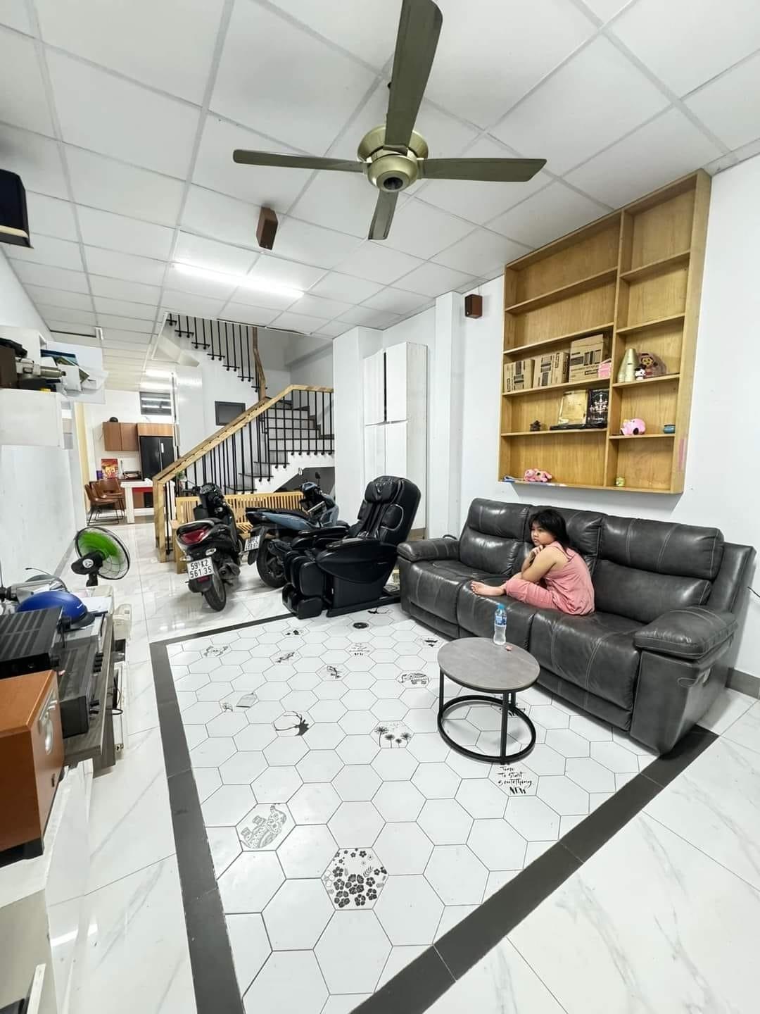 Cần bán nhanh căn nhà đẹp 62 m2 tại Phố Nguyễn Xí - 26 - Bình Thạnh - TP Hồ Chí Minh, giá 2,3 tỷ