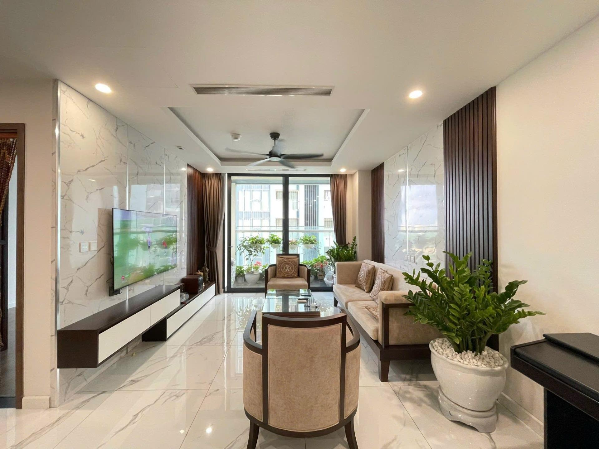 Cho thuê CH cao cấp 3PN Sunshine City, Tây Hồ. BC hướng mát, giá 23tr/ tháng, full đồ vào ở ngay