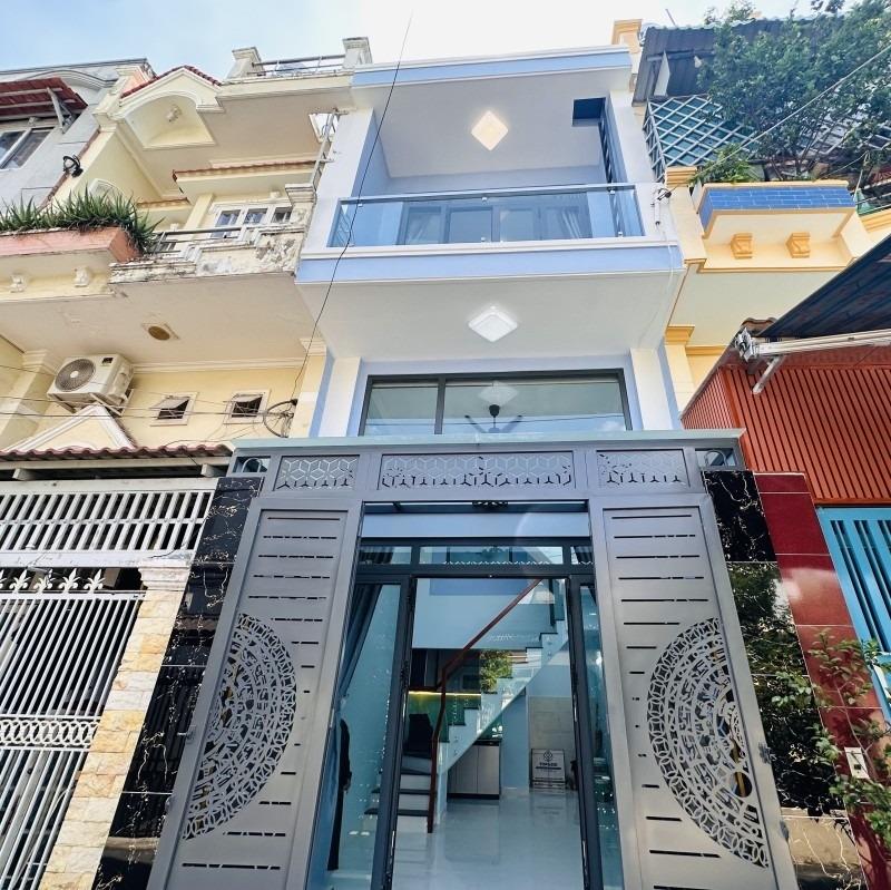 Bán nhà sổ riêng 30 m2 tại Phường Hiệp Bình Chánh - Thủ Đức - TP Hồ Chí Minh, giá 5,35 tỷ