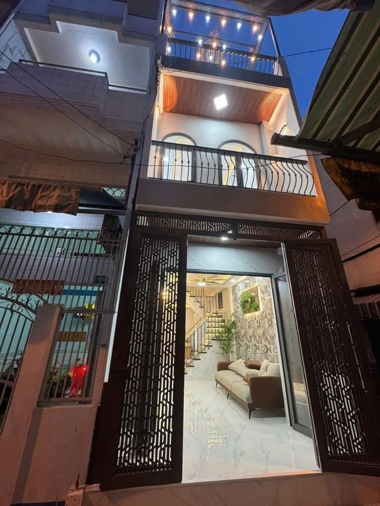 Bán nhanh căn nhà 35 m2 tại Đường Bình Tây - 6 - Quận 6 - TP Hồ Chí Minh, giá rẻ