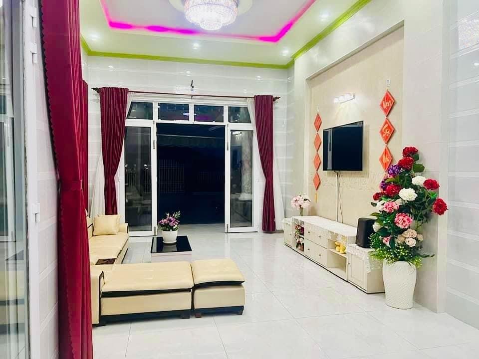 Cần bán gấp căn nhà đẹp 64 m2 tại Đường Lê Văn Việt - Tăng Nhơn Phú B - Quận 9, giá 890 tr