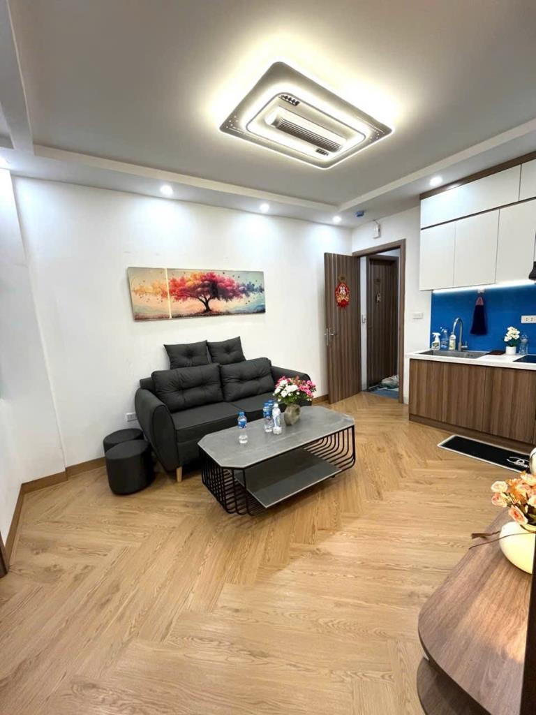 Bán nhanh căn hộ chung cư 55 m2, giá tốt tại Phố Khâm Thiên - Quốc Tử Giám - Đống Đa - Hà Nội