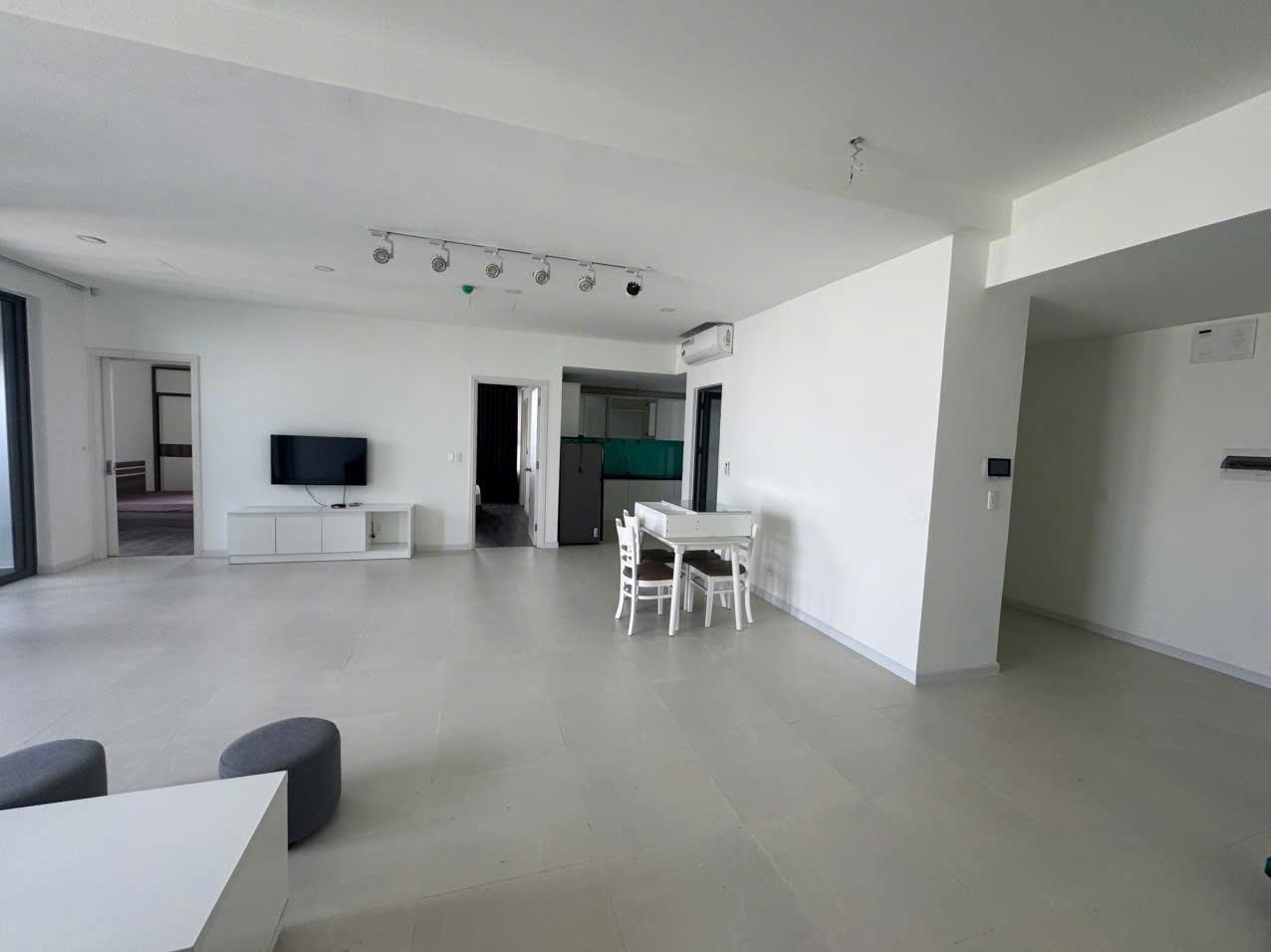 Cần bán chung cư 152 m2, giá 8,16 tỷ tại Đường Nguyễn Văn Linh - Quận 7 - TP Hồ Chí Minh