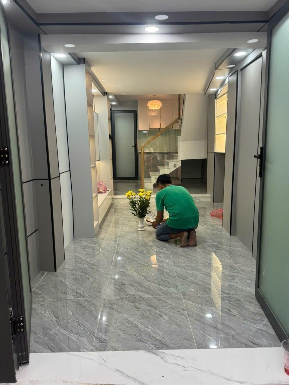 Bán nhanh nhà riêng sổ đỏ 21 m2 tại Đường Nguyễn Công Trứ - Bến Thành - Quận 1, giá 4,38 tỷ