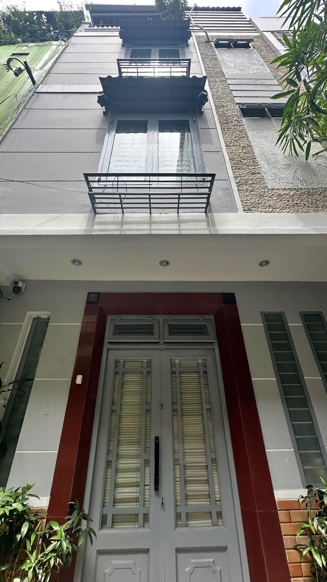 Cho thuê gấp nhà đẹp tại Đường Bàn Cờ - 3 - Quận 3 - TP Hồ Chí Minh, 18 m2, giá 15 triệu/tháng