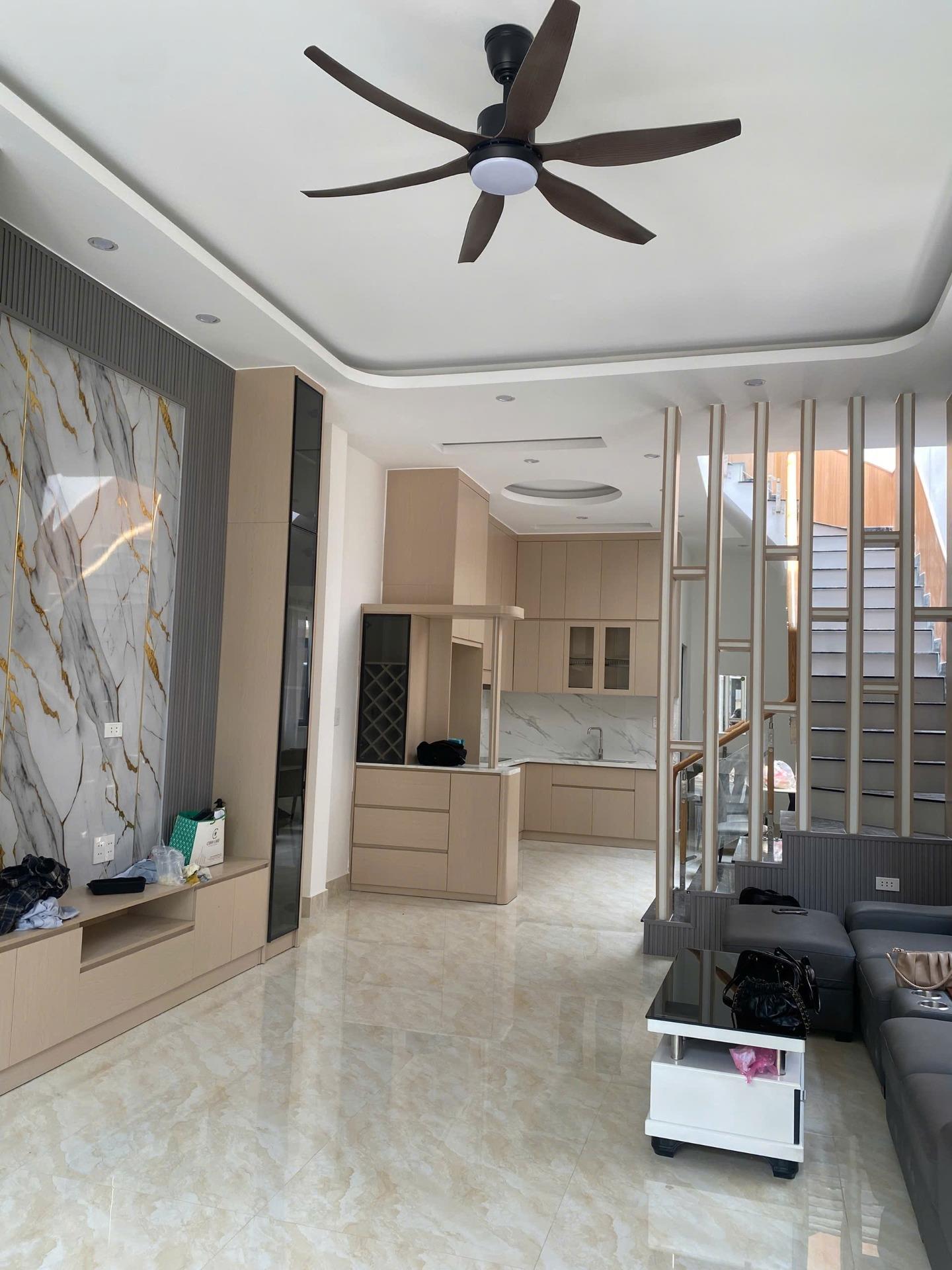 Bán nhanh căn shophouse 80 m2, giá 2,5 tỷ tại Xã Tân Hiệp - Tân Uyên - Bình Dương