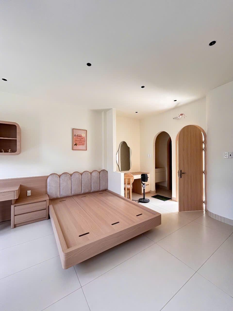 Chuyển nhượng căn nhà mặt phố 80 m2, hướng Đông-Nam tại Xã Tân Hiệp - Tân Uyên, giá 2,2 tỷ