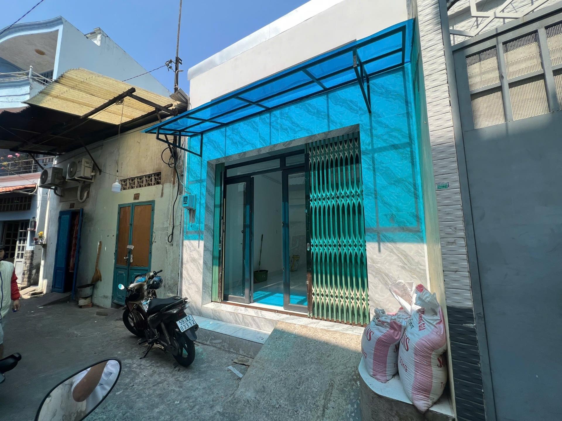Cần bán gấp nhà shr 55,70000076293945 m2, hướng Đông tại Đường Hồng Bàng - Quận 6, giá 4,39 tỷ