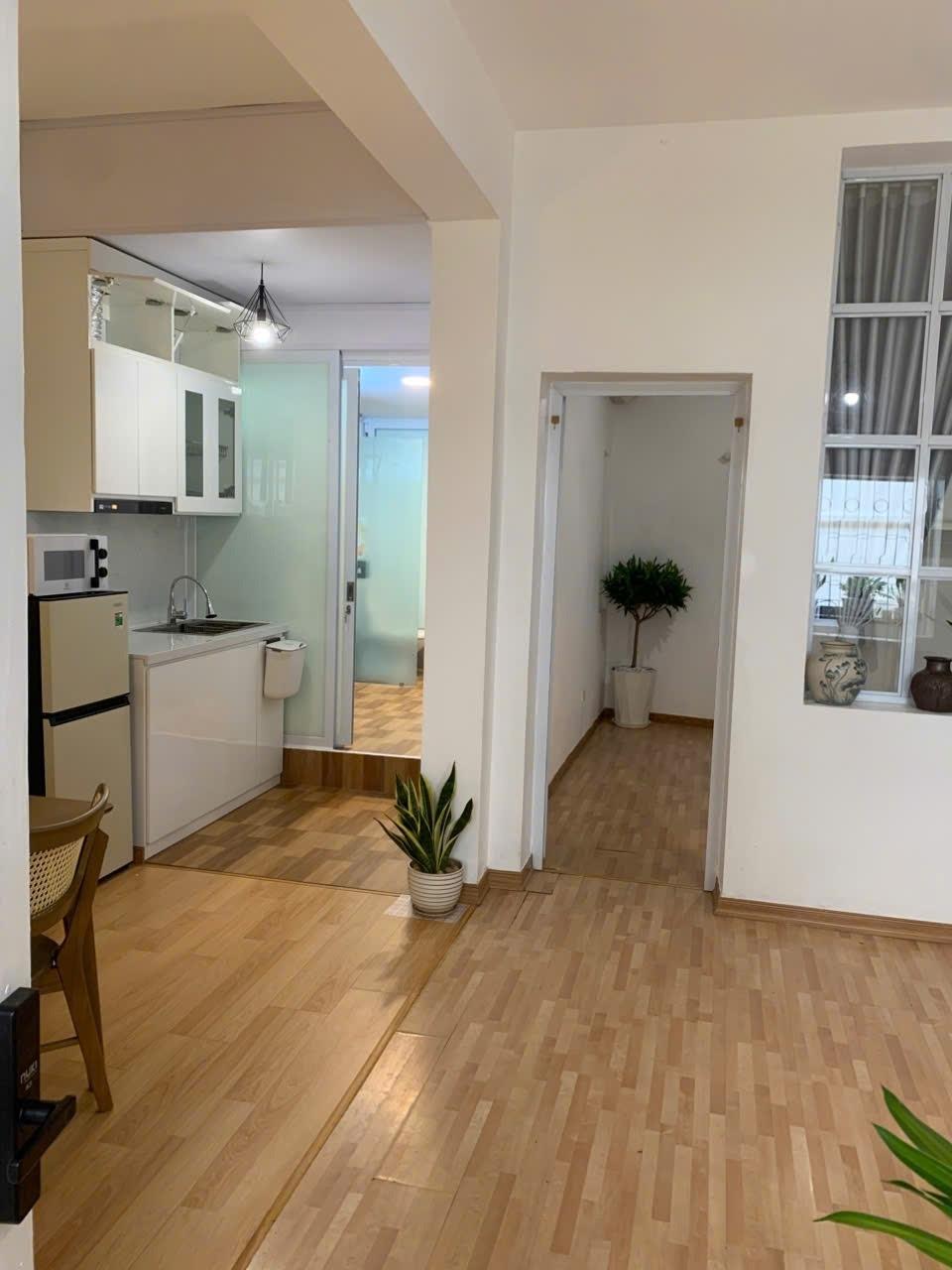 Cần cho thuê chung cư 40 m2 tại Phố Bà Triệu - Cửa Nam - Hoàn Kiếm - Hà Nội, giá 15 triệu/tháng