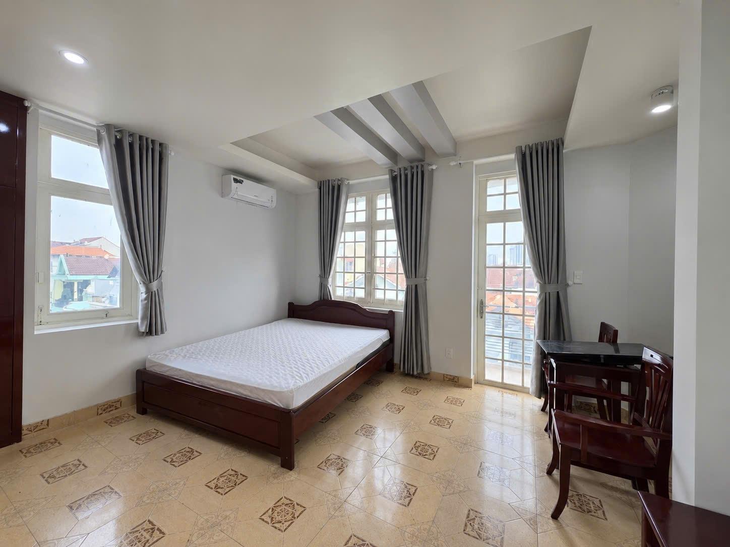 Cho Thuê Studio Ban Công – 709 Huỳnh Tấn Phát, Phú Thuận, Quận 7
