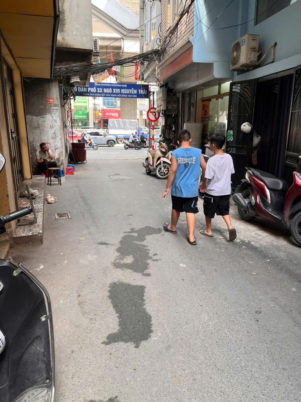 Cần cho thuê nhà đẹp tại Đường Nguyễn Trãi - Thanh Xuân, 30 m2, giá 5,8 triệu/tháng