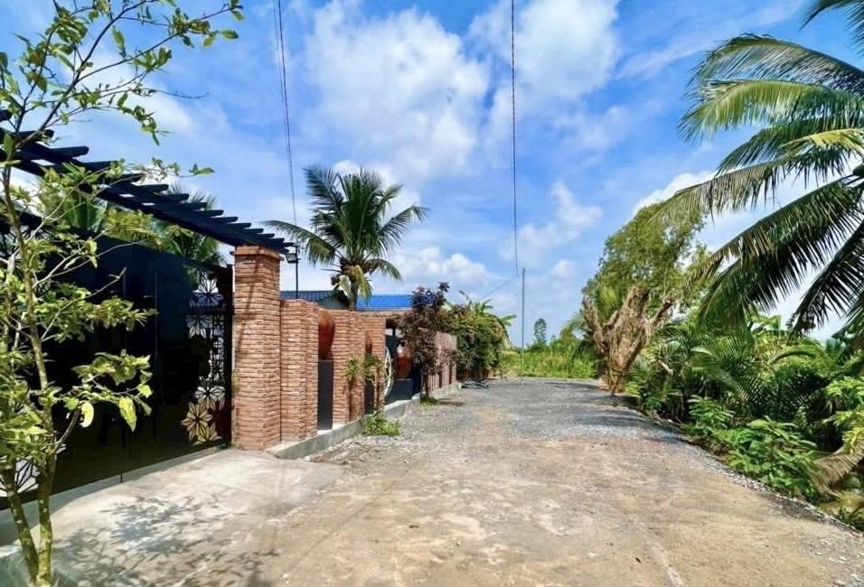 Cần bán gấp đất 2200 m2 tại Đường Quốc Lộ 50 - Tân Trung - Gò Công - Tiền Giang, giá 7,04 tỷ