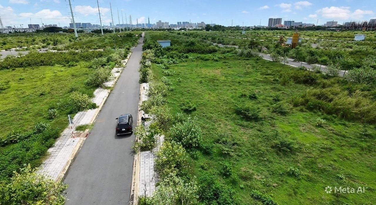 Cần bán gấp đất 320 m2, hướng Tây tại Phú Hữu - Quận 9 - TP Hồ Chí Minh, giá 33 triệu