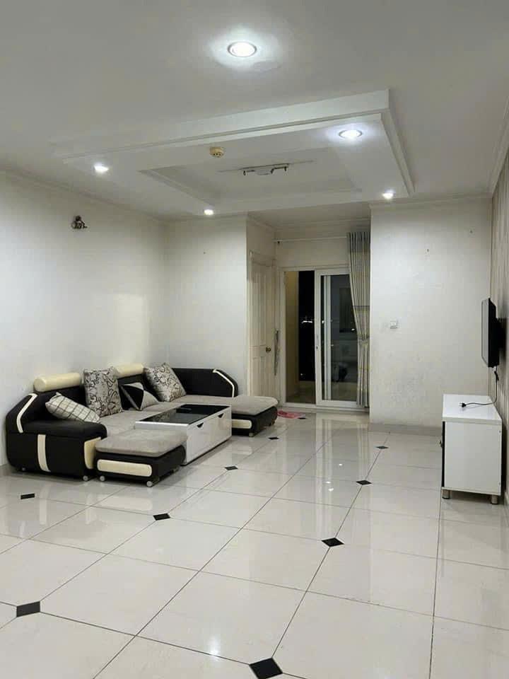 Cho thuê gấp căn hộ chung cư 100 m2 tại Đường Ni Sư Huỳnh Liên - Tân Bình, giá 12,5 tr/tháng
