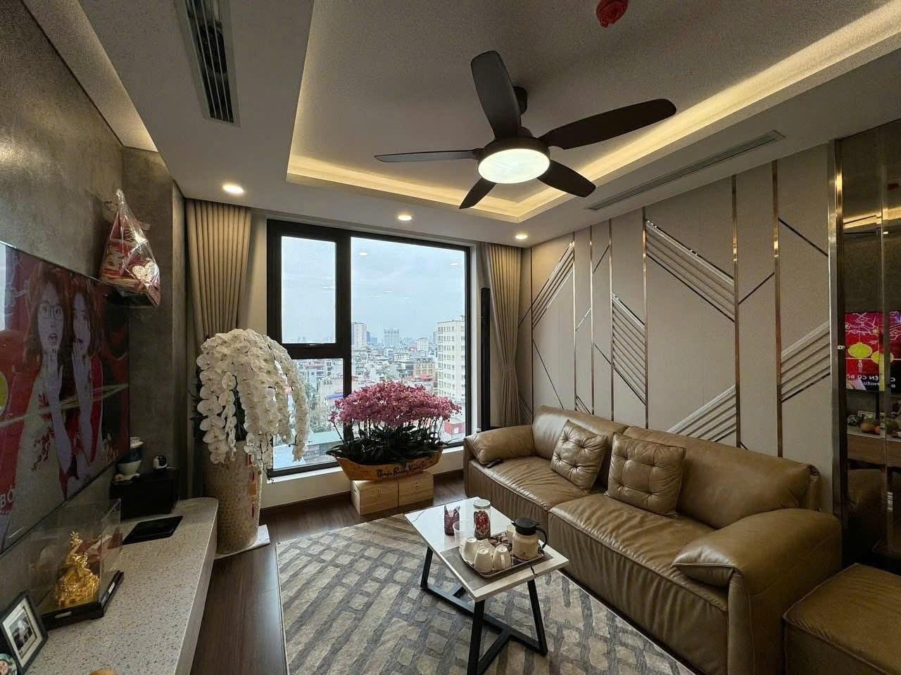 Cần bán nhanh căn hộ 113 m2, giá 9,8 tỷ tại Đường Nguyễn Phong Sắc - Cầu Giấy - Hà Nội