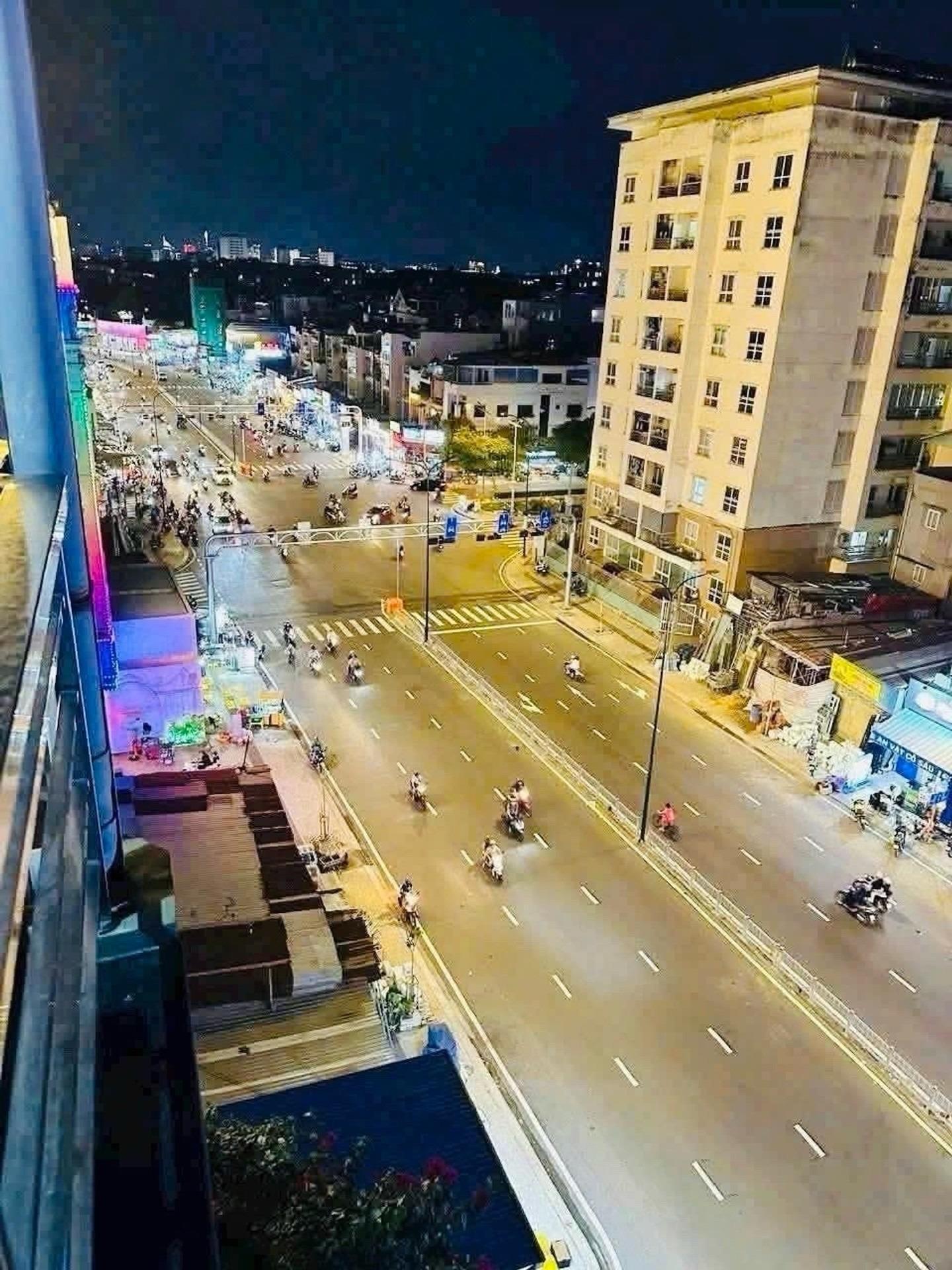Bán nhanh nhà mặt phố 60 m2 tại Đường Dương Quảng Hàm - 5 - Gò Vấp - TP Hồ Chí Minh, giá 16,8 tỷ