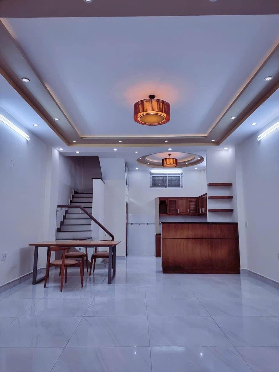 Cần bán căn nhà riêng 63 m2 tại Đường Hoàng Diệu - 13 - Quận 4 - TP Hồ Chí Minh, giá 1,55 tỷ