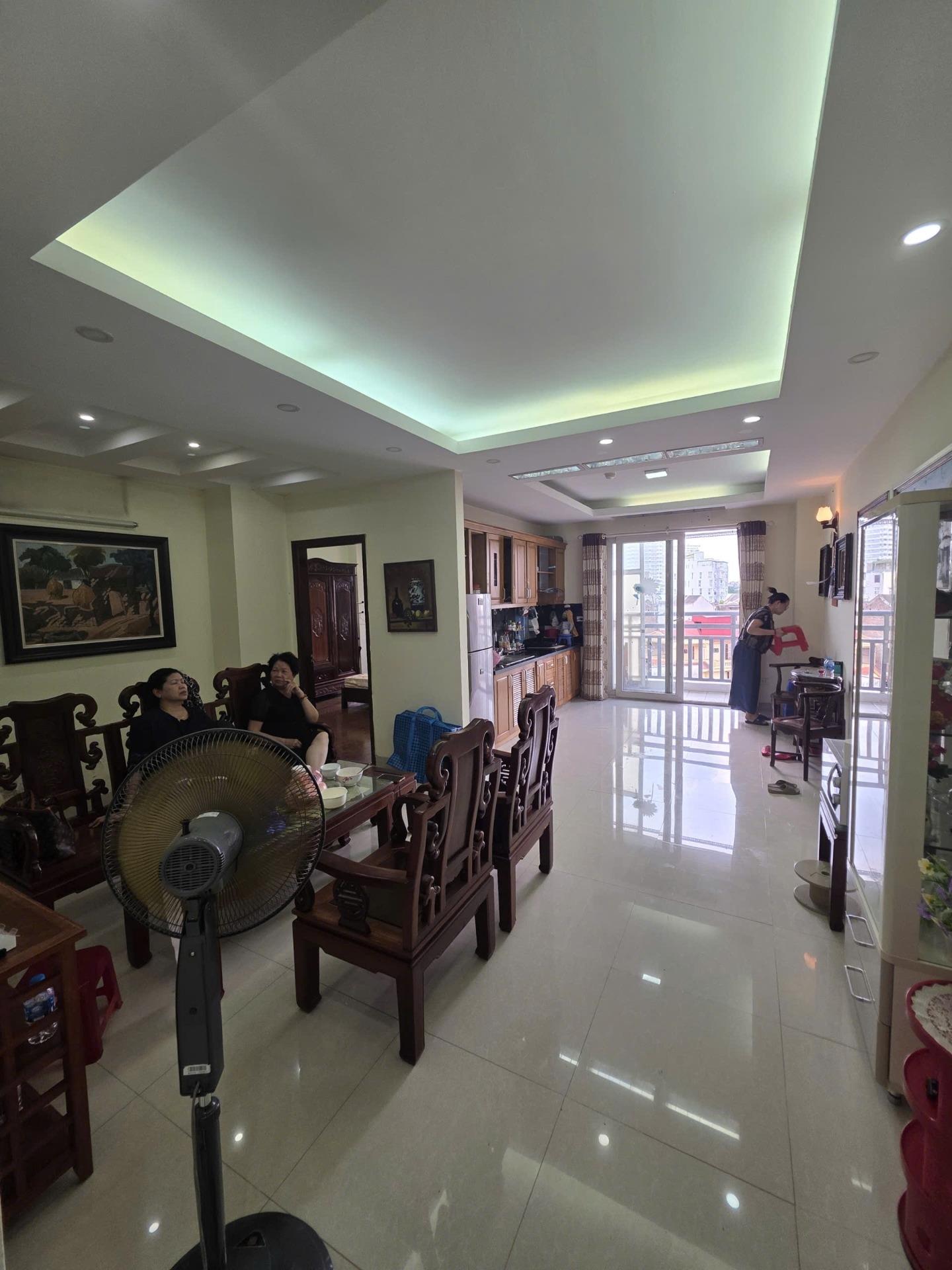 Cần bán nhanh căn hộ 80 m2, giá 5,6 tỷ tại Quận Hai Bà Trưng - Hà Nội