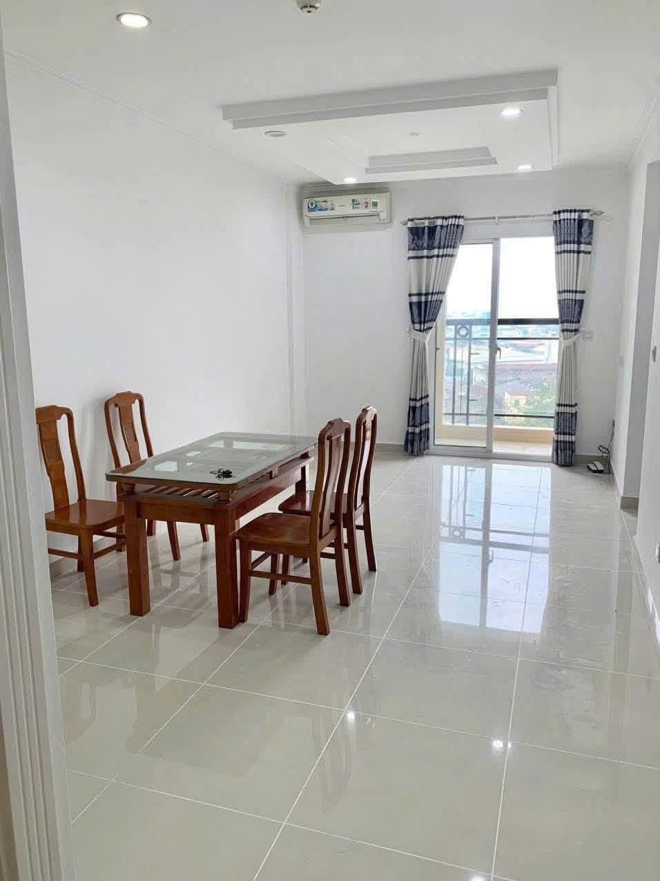 Cần cho thuê gấp căn chung cư 65 m2 tại Đường Trung Mỹ Tây 2A - Quận 12, giá 6,5 tr/tháng