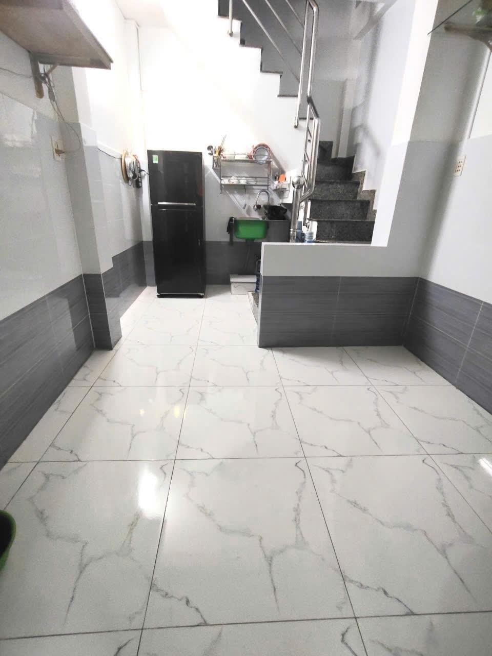 Cần bán ngay nhà riêng sổ đỏ 12,899999618530273 m2 tại Đường Nguyễn Duy - 12 - Quận 8, giá 2,65 tỷ